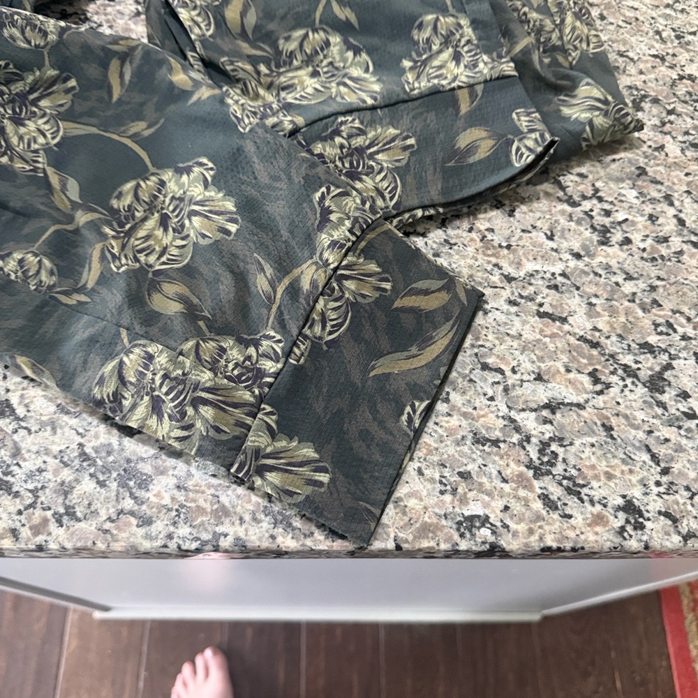 Athleta Trekkie North Printed Jogger — Deep Olive - Picture 6 of 9